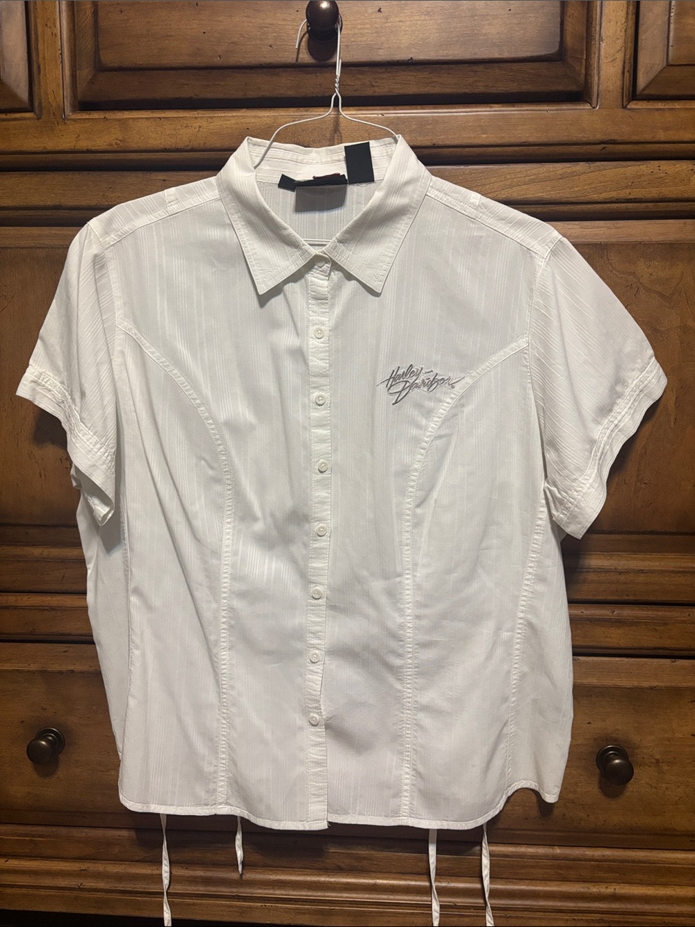 Harley-Davidson White Short-Sleeve Button-Up Blouse with Script Chest Logo
